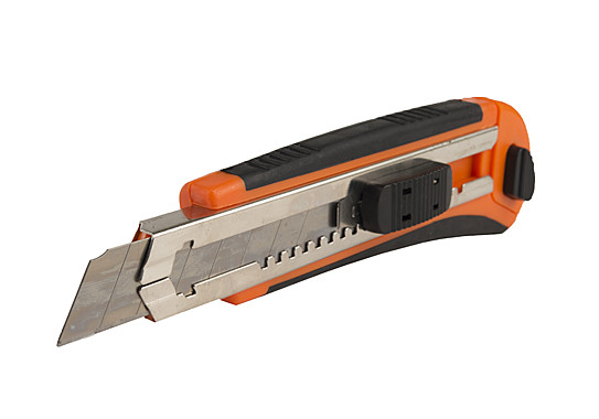 1076-08-04 Нож с сегментированным лезвием Sturm!