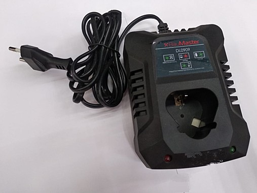 Зарядное устройство BauMaster DL0909   27Вт 1,5А
